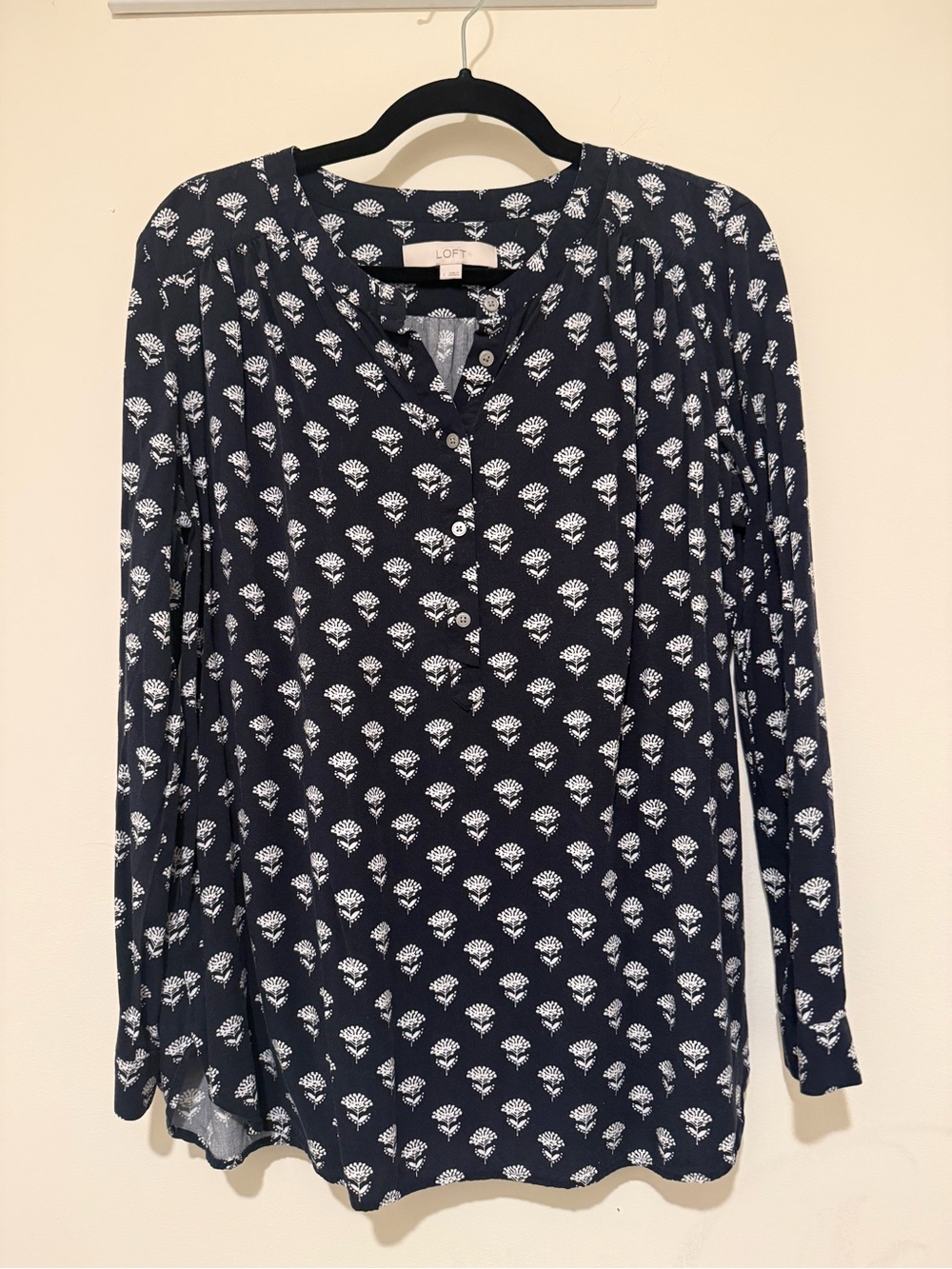 LOFT Navy and White Floral Button-Front Women's Top